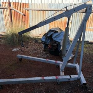 Engine lift jack