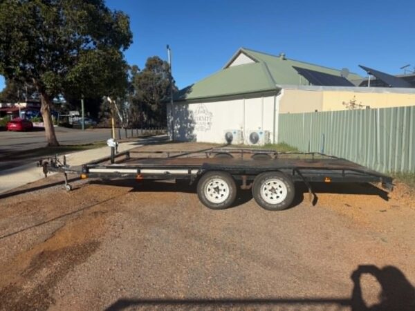 Trailer side